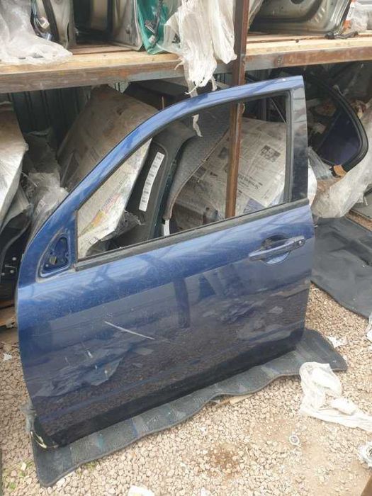 Дверь Mitsubishi Airtrek