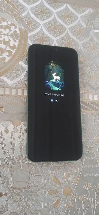 Xonor x8b Sotiladi  8+8/256