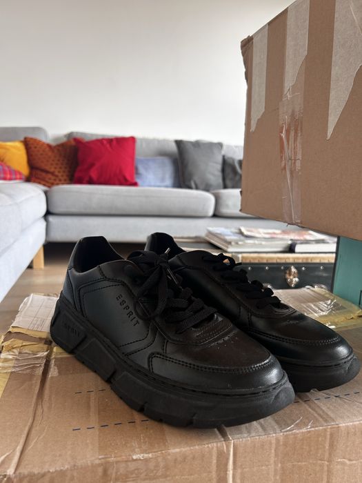 Haine noi cu eticheta