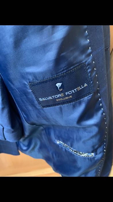 Продам костюм  б/у