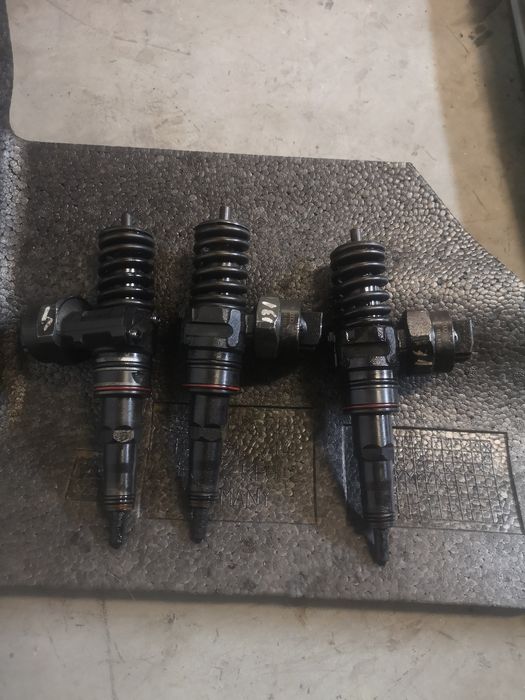Injector Volkswagen, Audi, Seat, Skoda 1.9 TDI, cod 038130073AA
