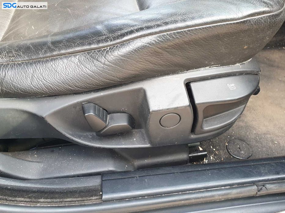 Scaun Dreapta Fata Pasager Piele Fara Incalzire BMW Seria 5 E60 E61 2003 - 2010 [C1239]