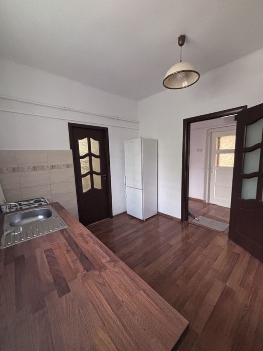 Apartament 43mp- 1 camera la casa