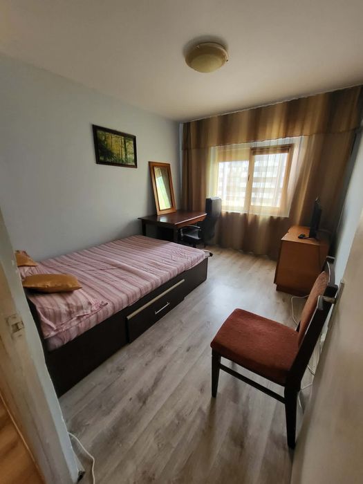 Vând apartament cu 3 camere