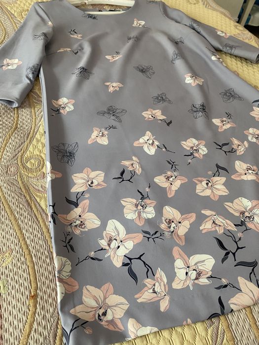 Продам платье красивое