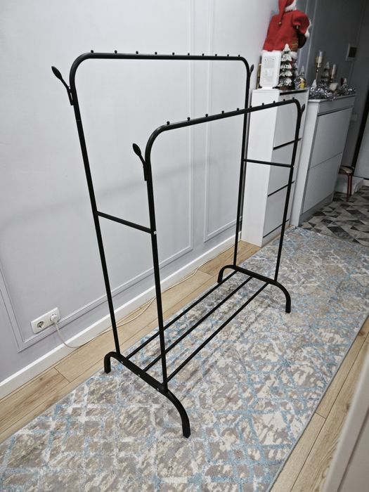Напольная вешалка