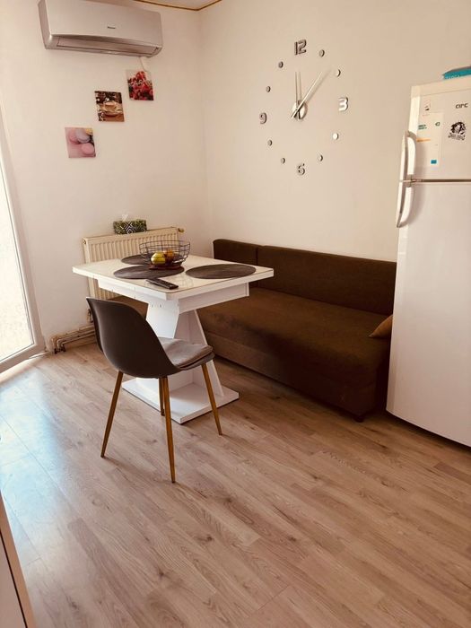 Apartament de închiriat
