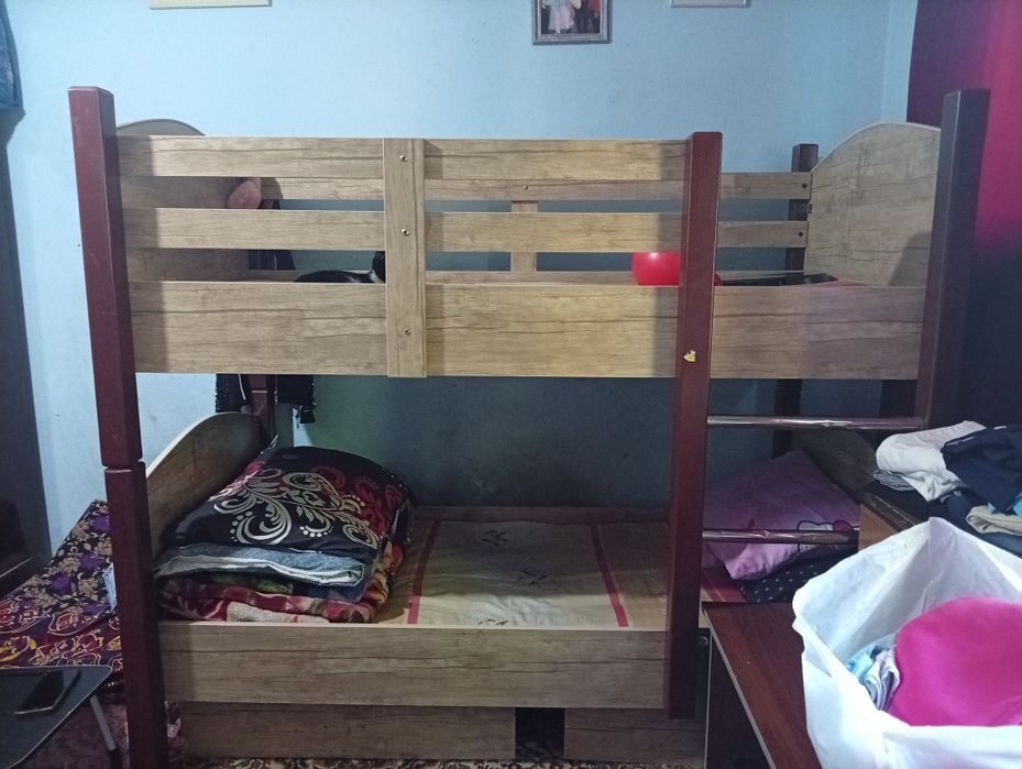 Кровать двухъярусная