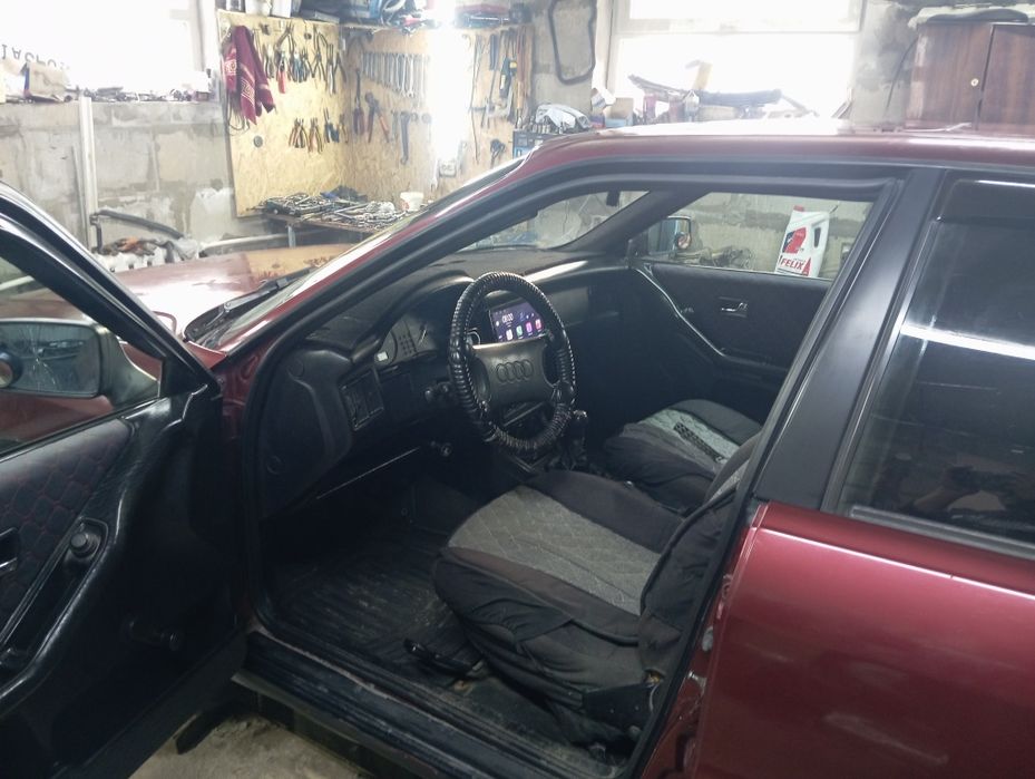 Продам Ауди 80 .