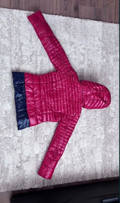 Оригинално Moncler яке (детско)