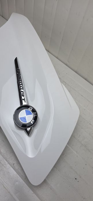 Carena laterala stanga faţă BMW R1200RT 2014-2018 cu emblema