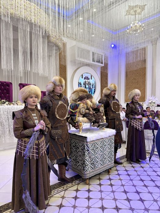 Акция √Сүндет тойға. Хан тақ+2 батыр+2 қыз. 110.000тг