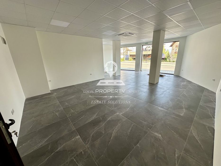 Дава се под наем Магазин в Банско - 104 кв.м за 600 € - Снимка #3
