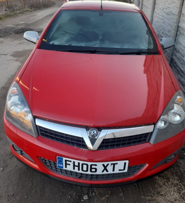 Dezmembrez Opel astra h Twin Top decapotabila 1.9 cdi