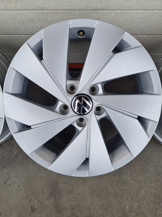 Оригинални джанти за ФОЛСВАГЕН VW SEAT SKODA R17 5x112 ET46 6.5J