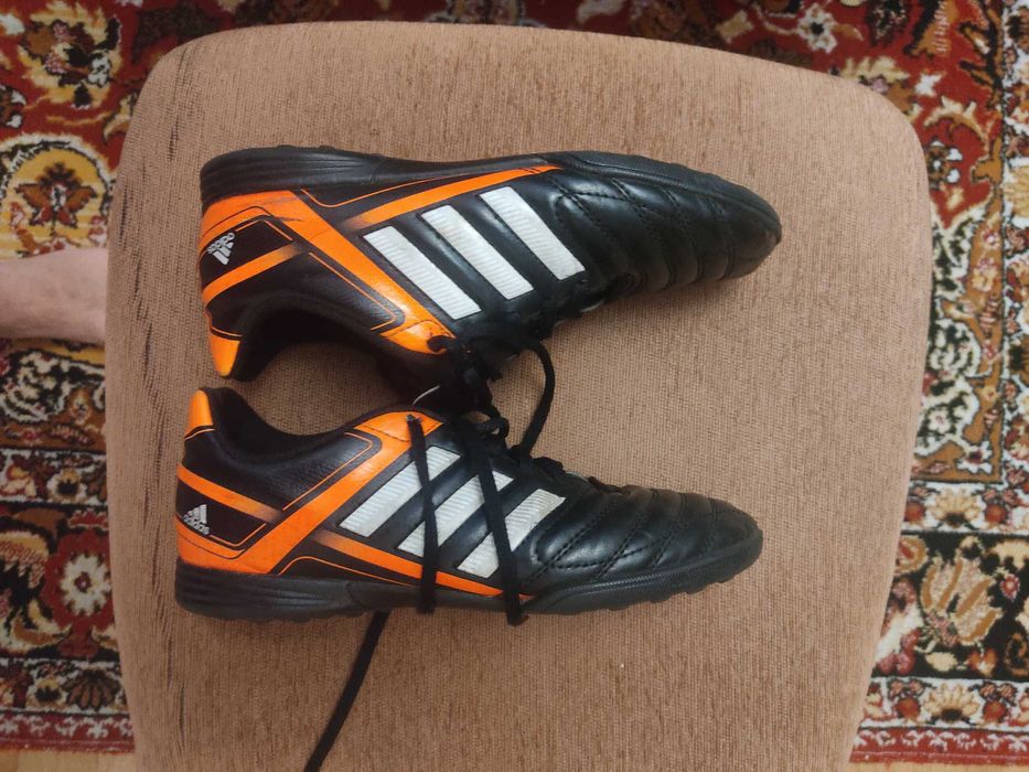 Детски стоножки Адидас. 38 2/3.