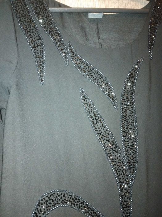 Шест рокли на страхотна цена