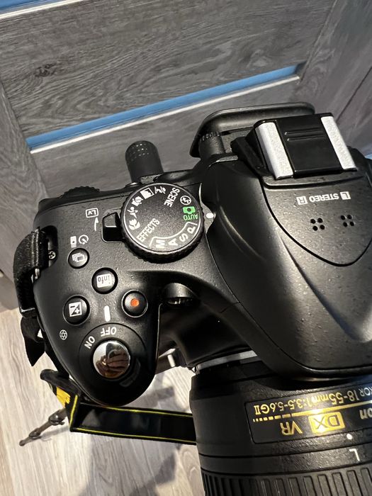 Nikon D5200 – sub 20.000 cadre + kit complet + geantă cadou