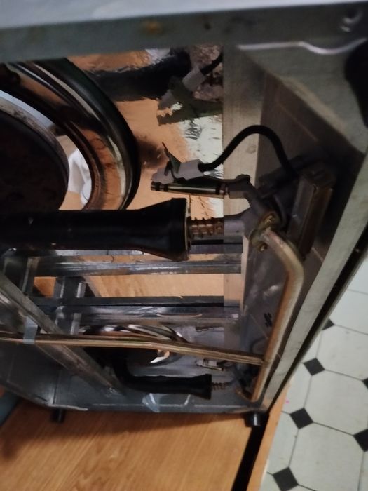 Газовая плита продам