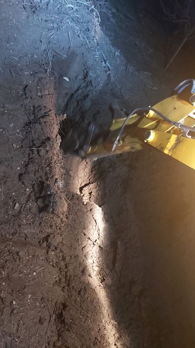 Execut șanțuri, sapaturi fose