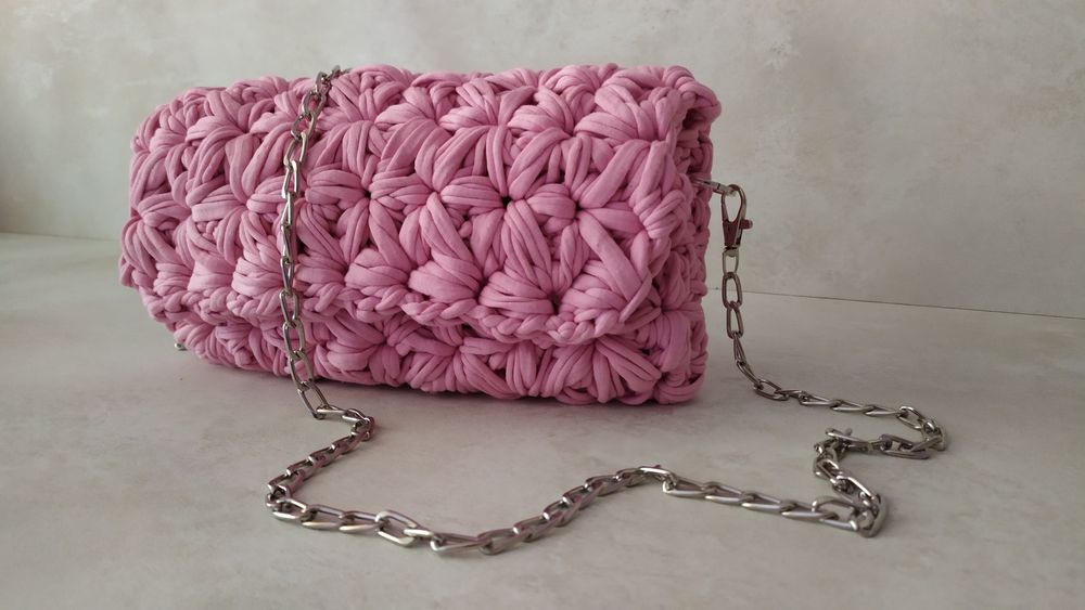 Ръчно плетена дамска чанта