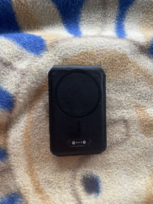 Portofel ESR Geo MagSafe cu suport și Find My – Negru Midnight