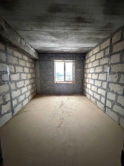 Продаётся 3х комнатная квартира в состоянии коробки ВЫГОДНО