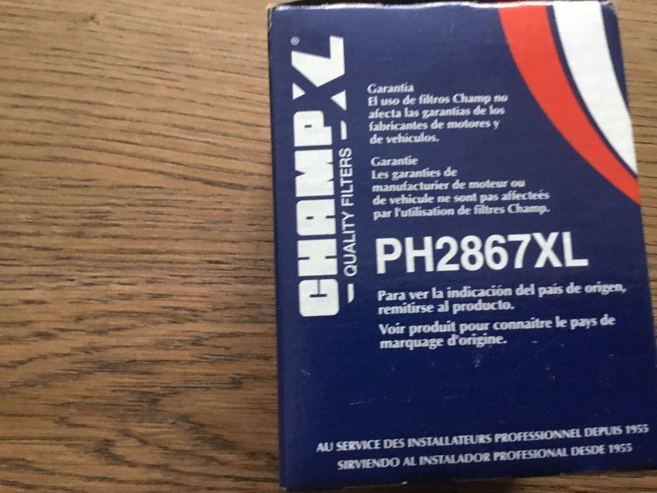 Оригинални филтри за синтетично масло на Champion Laboratories, гр