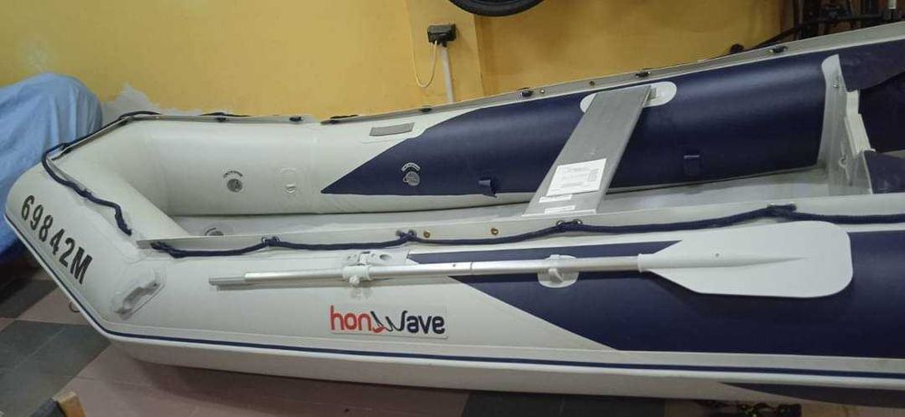 Надуваема лодка Хонда T38 IE, за 1699лв