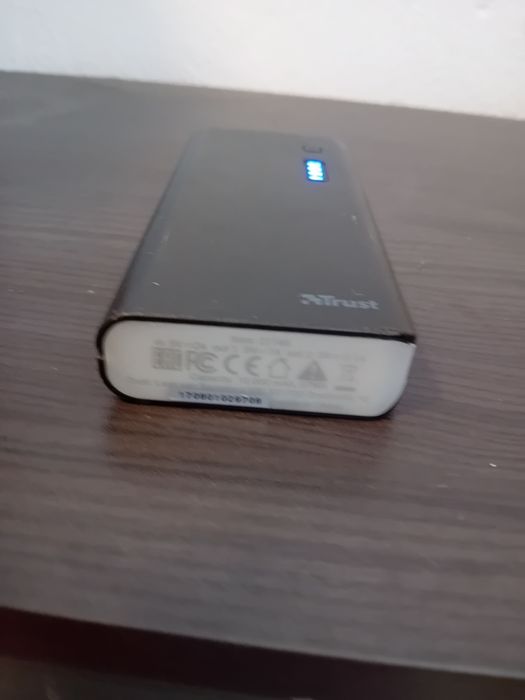 Baterie externa 10 000 mAh