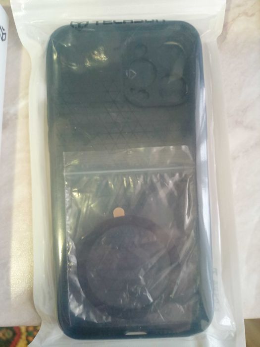 Husa iPhone 13 Pro Max cu protectie camera