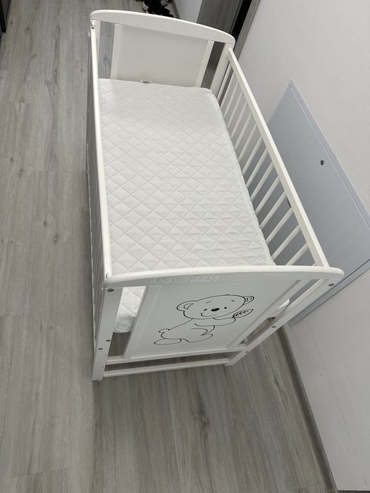 Vând pătuț pentru bebeluși + saltea