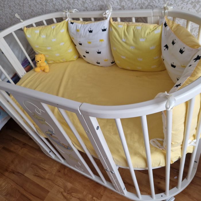 Детская кроватка (манежка)