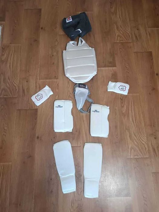 Комплект протектори за Карате размер - S