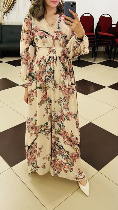 Платье шифоновое нарядное красивое