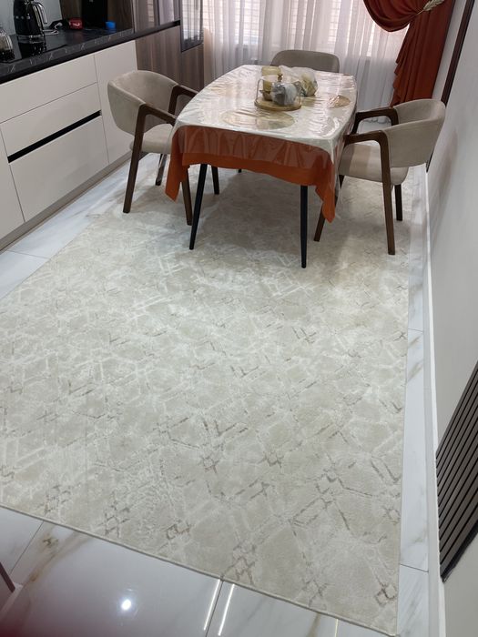 Кілем 2/5 новый белый