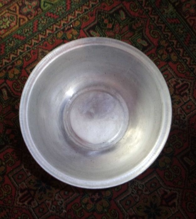 Продам . Два советских алюминиевых таза.