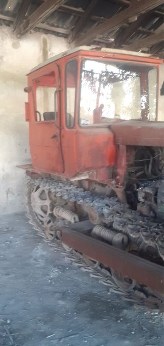 Buldozer va zapchaslari sotiladi yaxshi xolatda