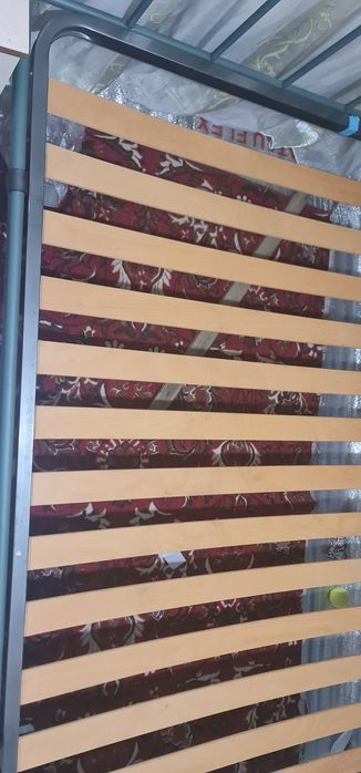 Кровать кованая 60000тг  торг