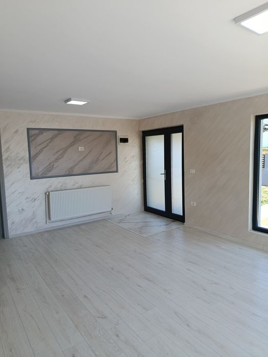 Casă de vânzare aproape de oraș