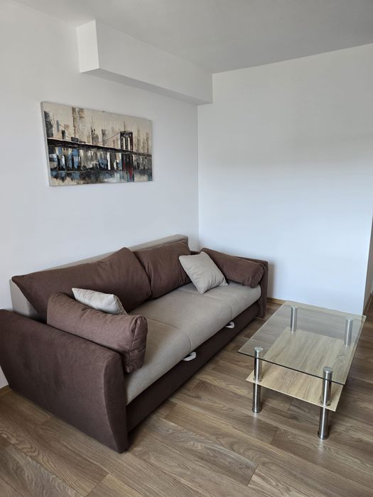 Proprietar garsoniera Militari Residence