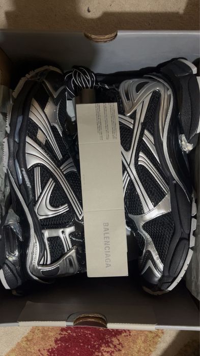 Balenciaga runner