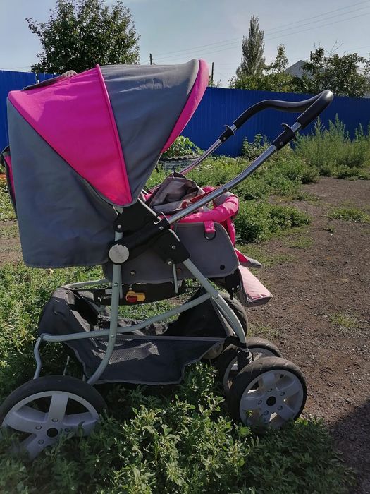 Детская коляска в отличном состоянии