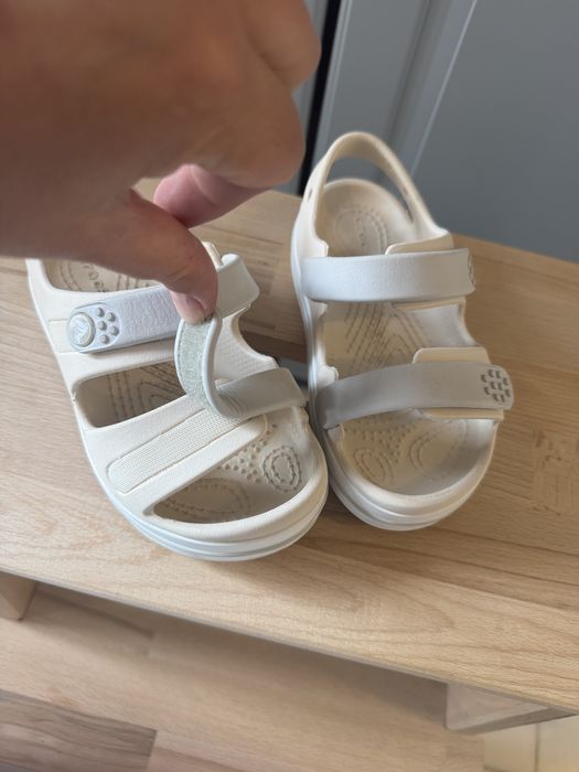 CROCS  originali sandale marimea 10 sau 27 -28 eur