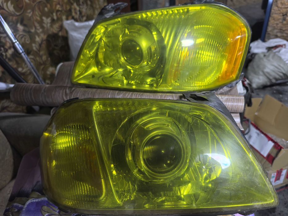 Фары Mazda tribute