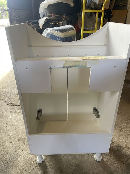 Шкаф за баня с мивка Триано