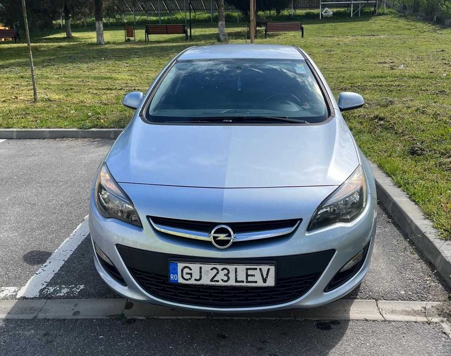 Opel Astra J, an 2017, Sedan, 1,4 l Turbo,  Benzina