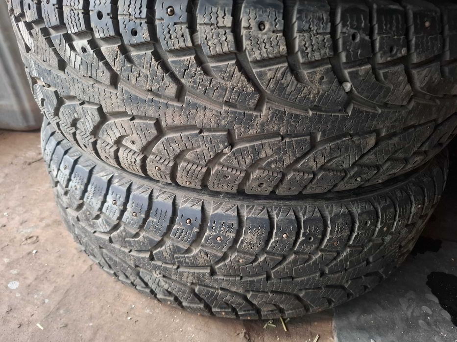 Продам шины 235/75/16