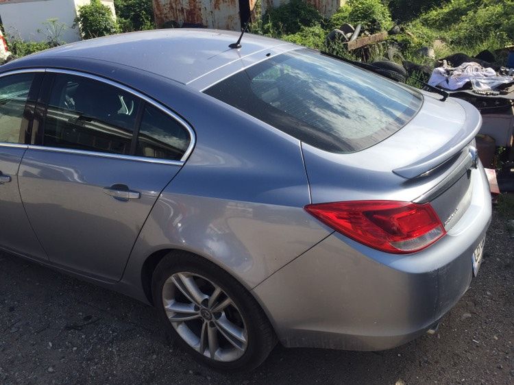 Опел Инсигния НА ЧАСТИ