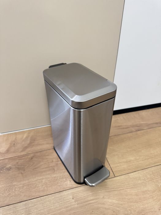Новые мусорки, ведро